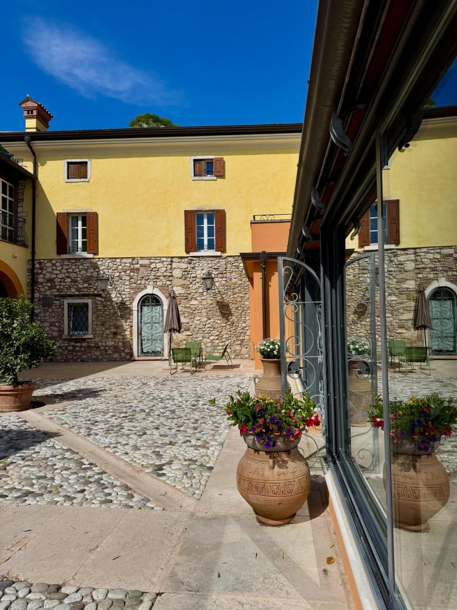 Corte Impero Hotel & Restaurant Affi Exterior photo